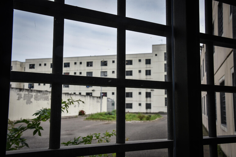 Le carceri scoppiano: il caso italiano