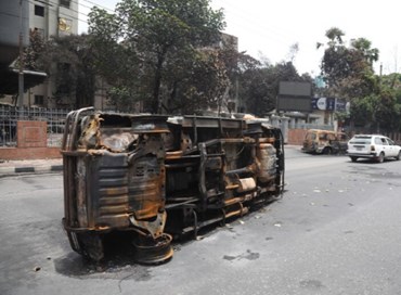 Bangladesh, oltre 2.500 arrestati a Dacca, 174 i morti