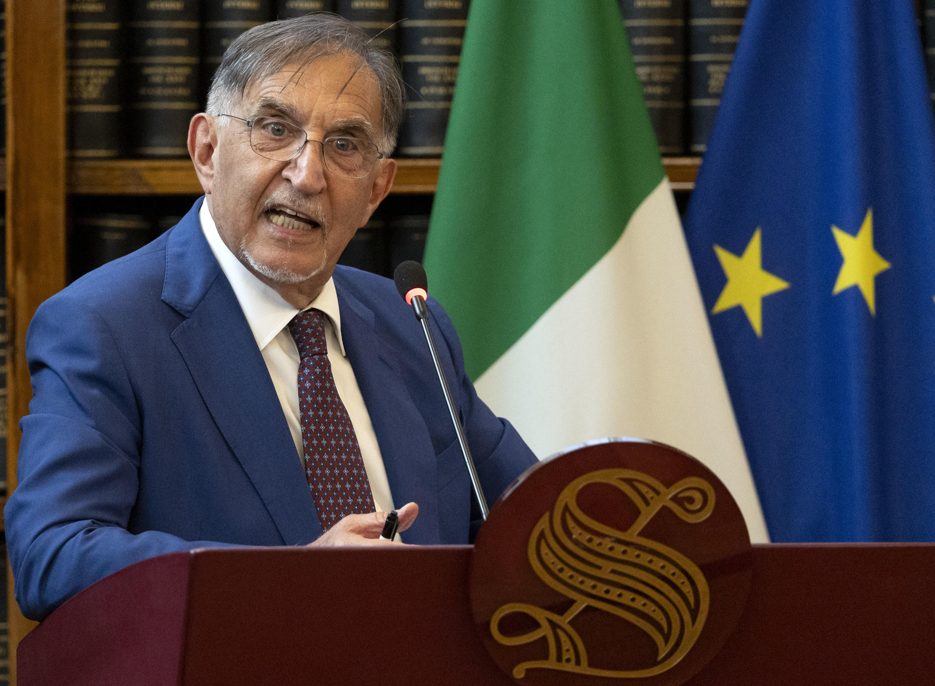 La Russa: “A Fiuggi facemmo i conti con il fascismo” 