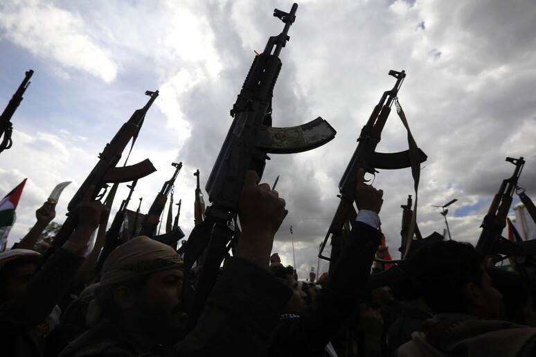 L’Iran starebbe armando l’Armenia