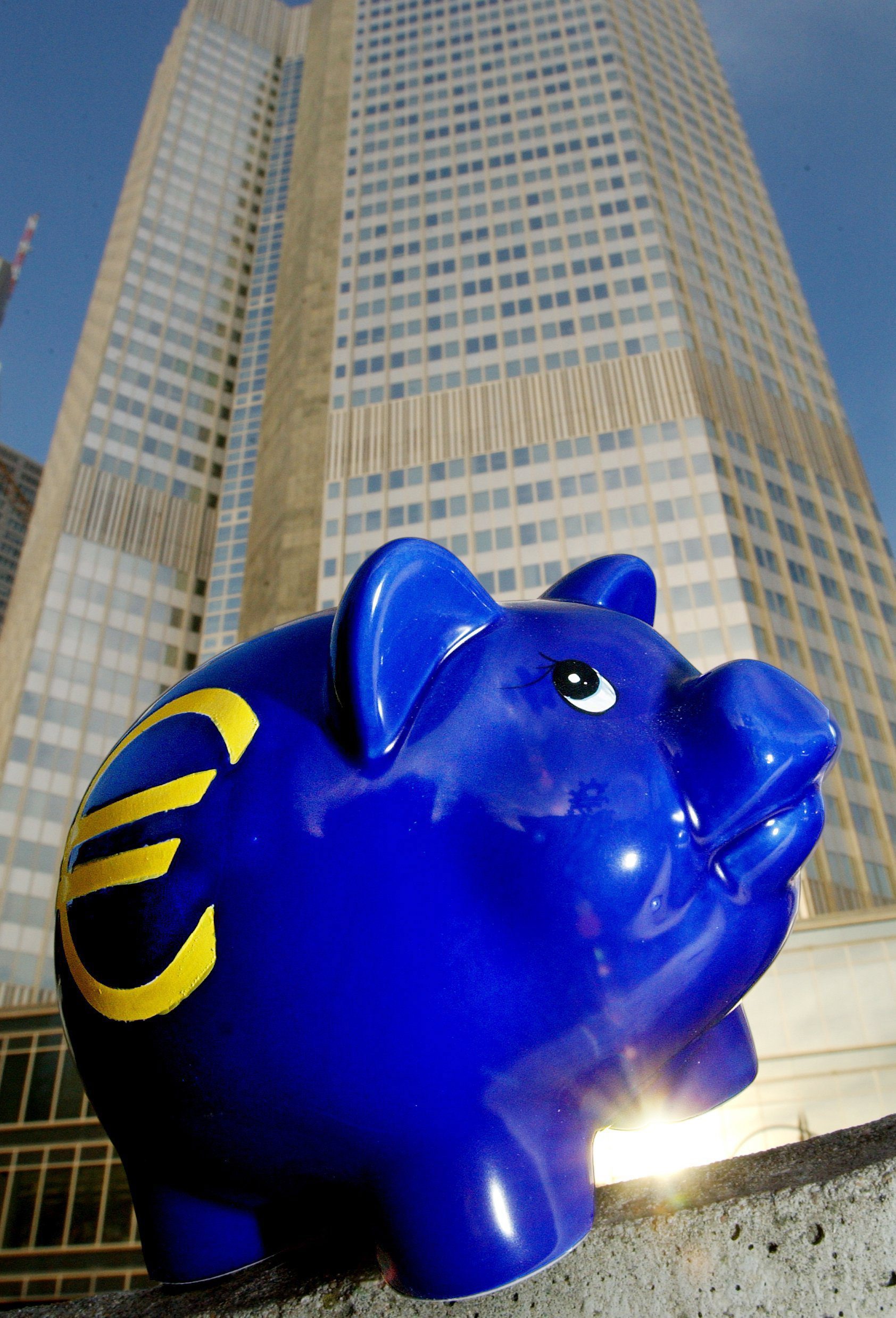 Bce, rischi per la crescita orientati verso il basso