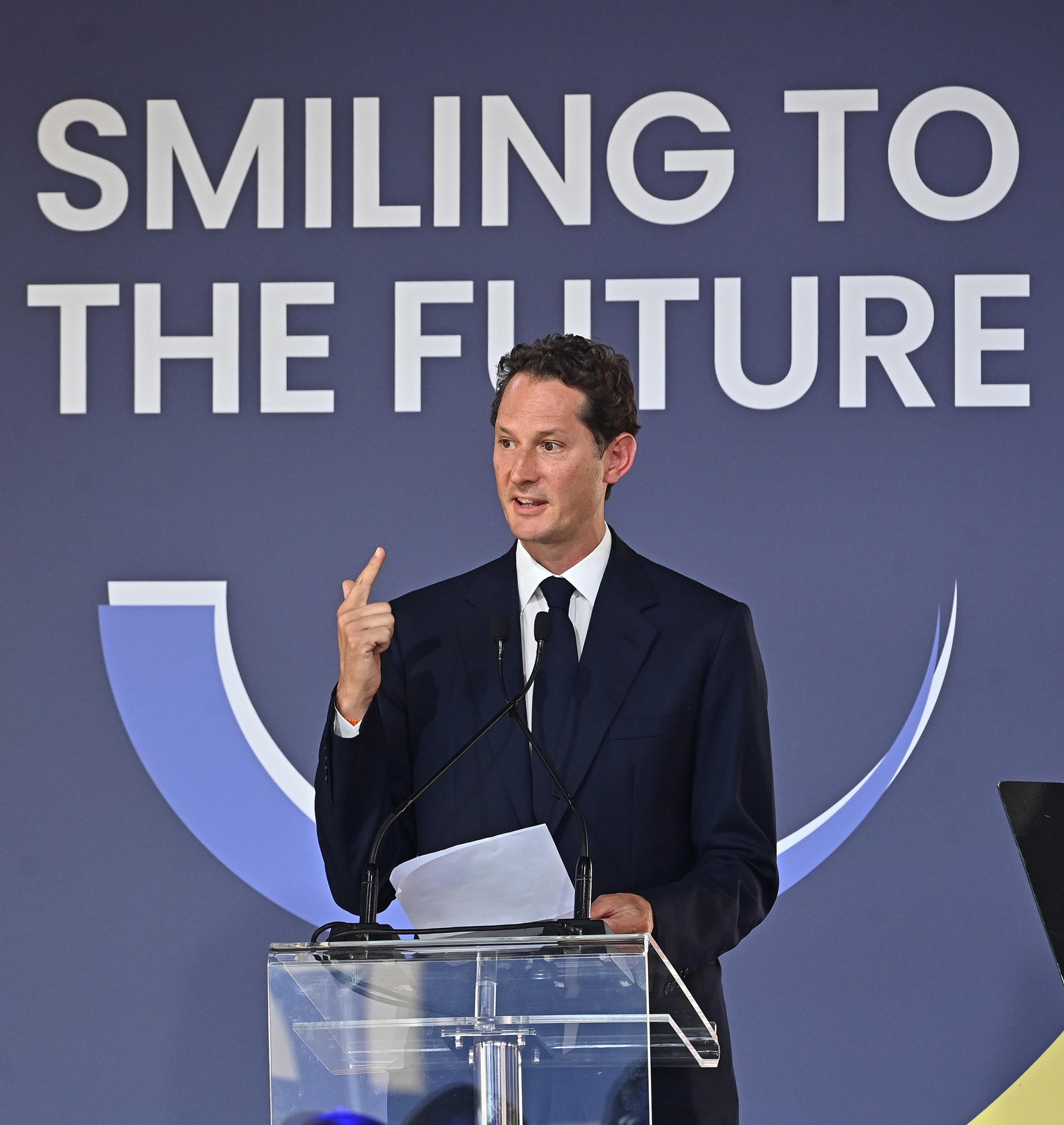 John Elkann investe nella sanità privata