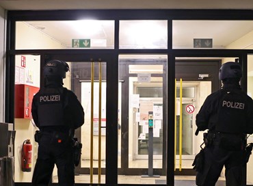 Germania: “stretta sui coltelli” dopo l’attentato di Solingen