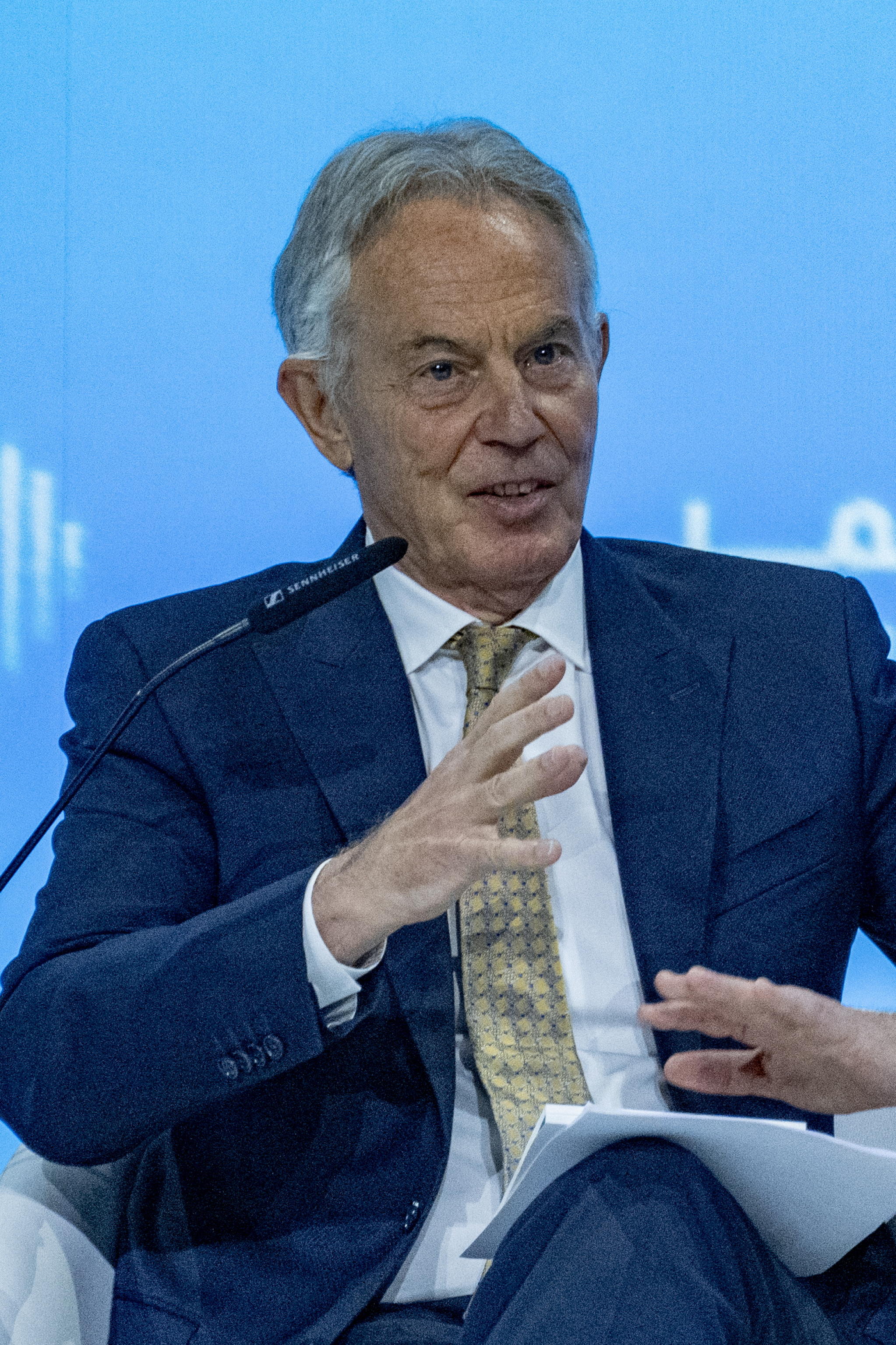 Blair: “Supportare qualunque soluzione per sostenere l’Ucraina”