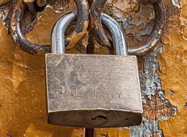 Reato di occupazione di immobili, ok della Camera