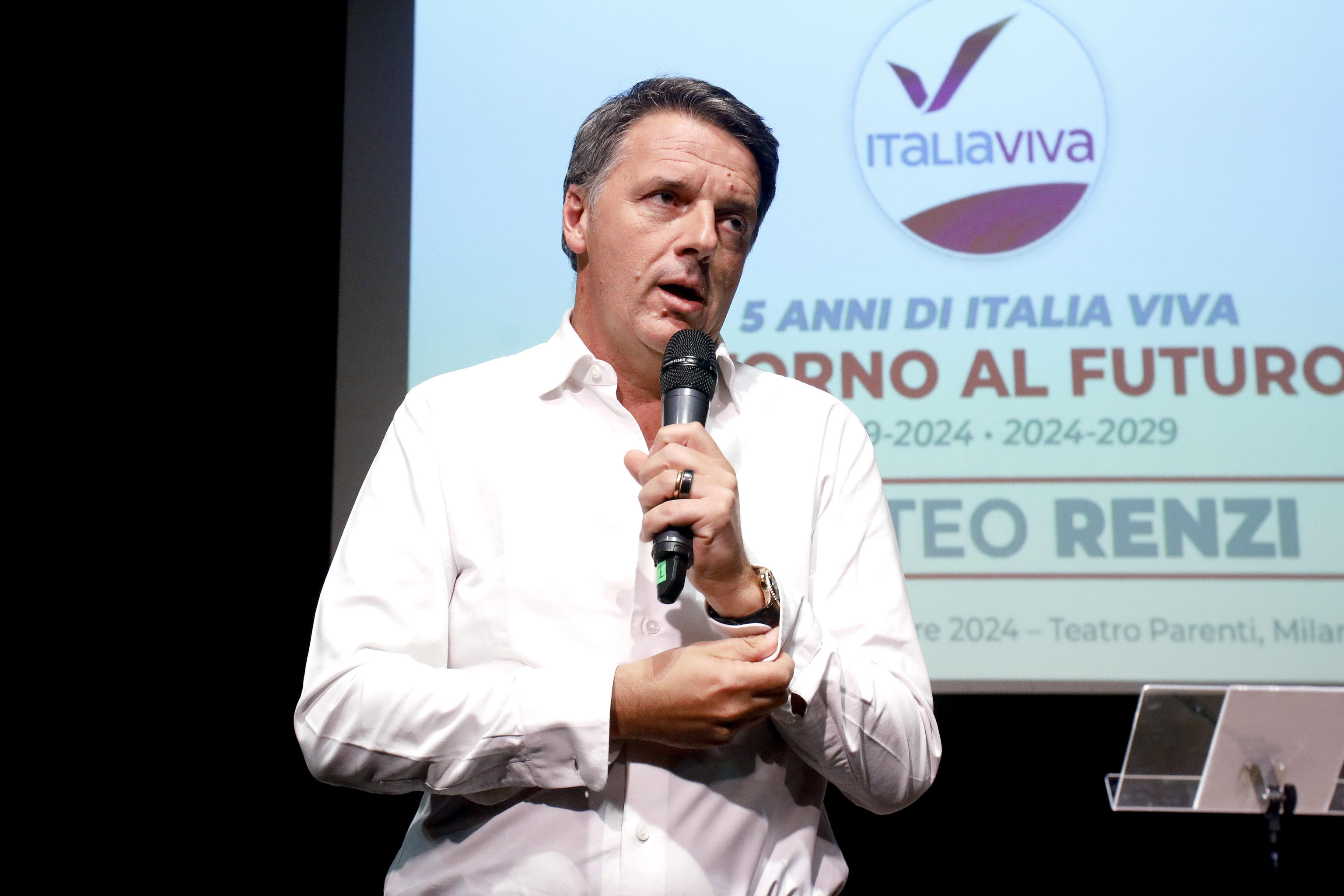 Rai, Renzi: “Noi facciamo l’opposizione e Conte la stampella del Governo”