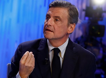 Calenda: “Su Stellantis il Pd vuole tenersi buona Repubblica”