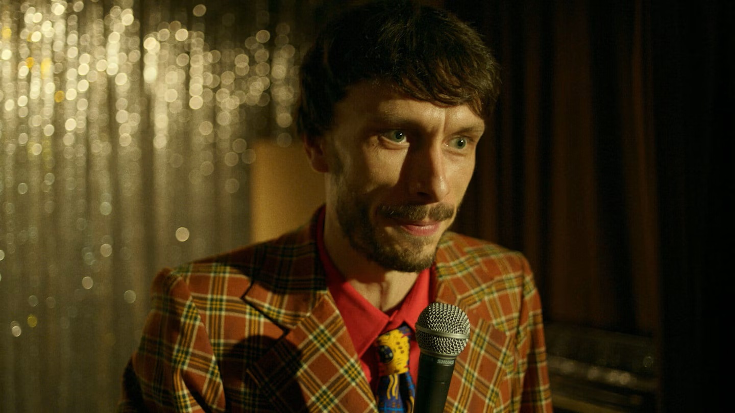 Visioni. “Baby Reindeer”, il viaggio doloroso e beffardo di un antieroe