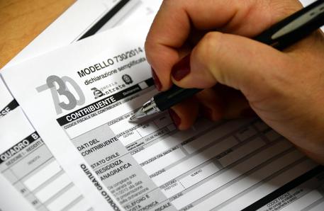 #Albait. E se lo Stato distribuisse direttamente lo stipendio netto?