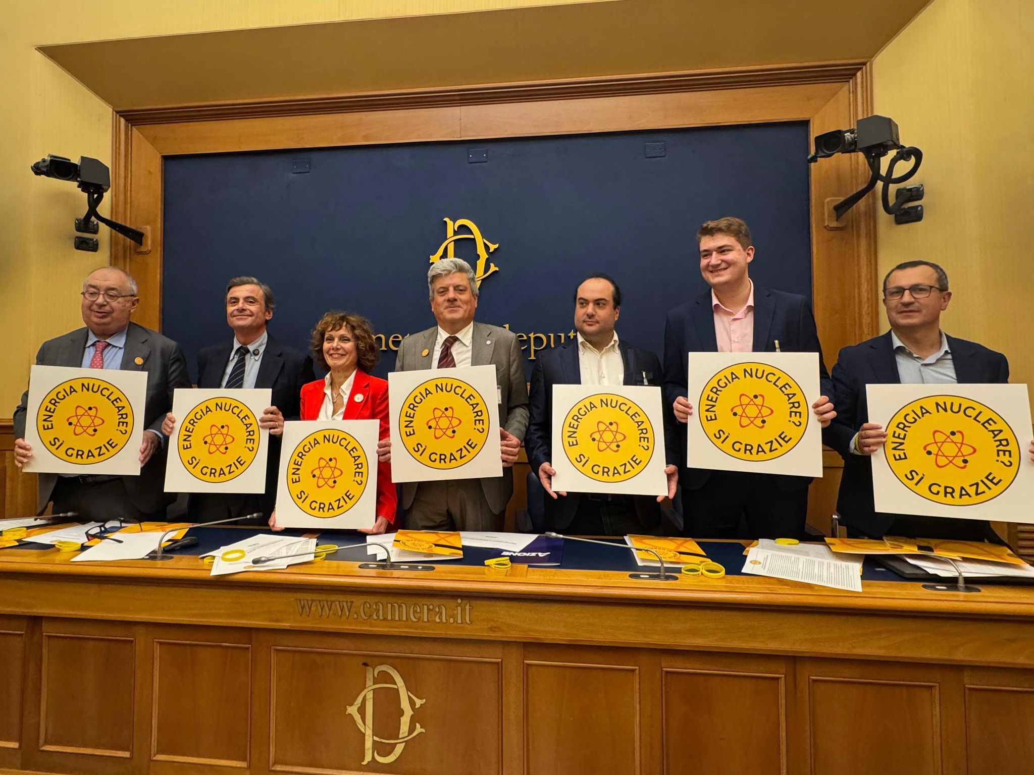 Il nucleare nel mix energetico, successo per la raccolta firme