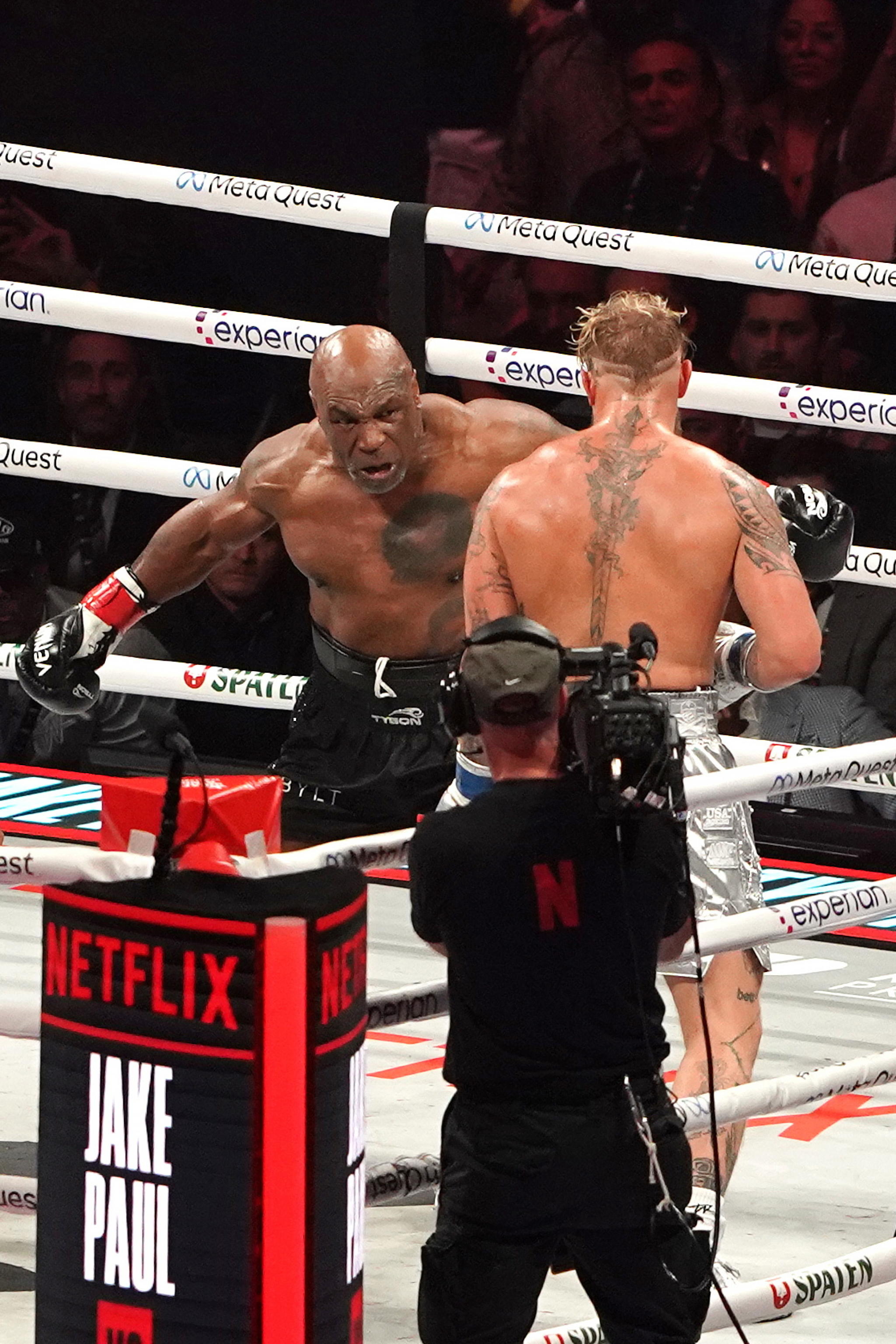 Iron Mike rimane in piedi