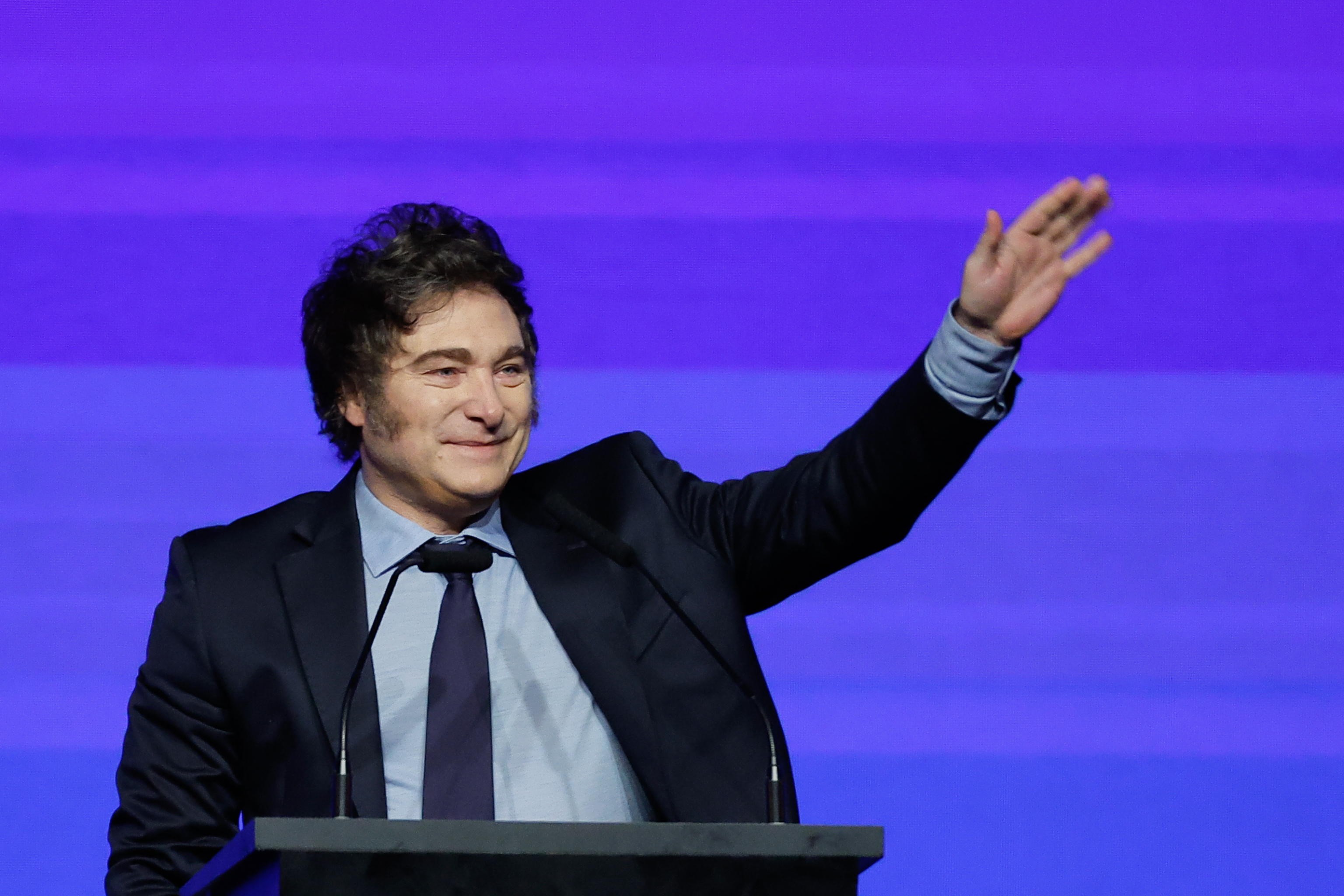 Una motosega sotto l’albero di Natale