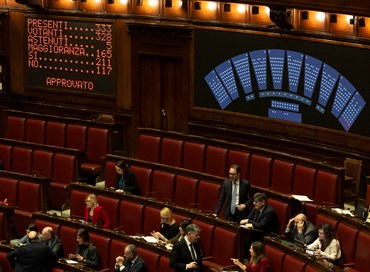 Manovra, ok alla Camera prima delle feste