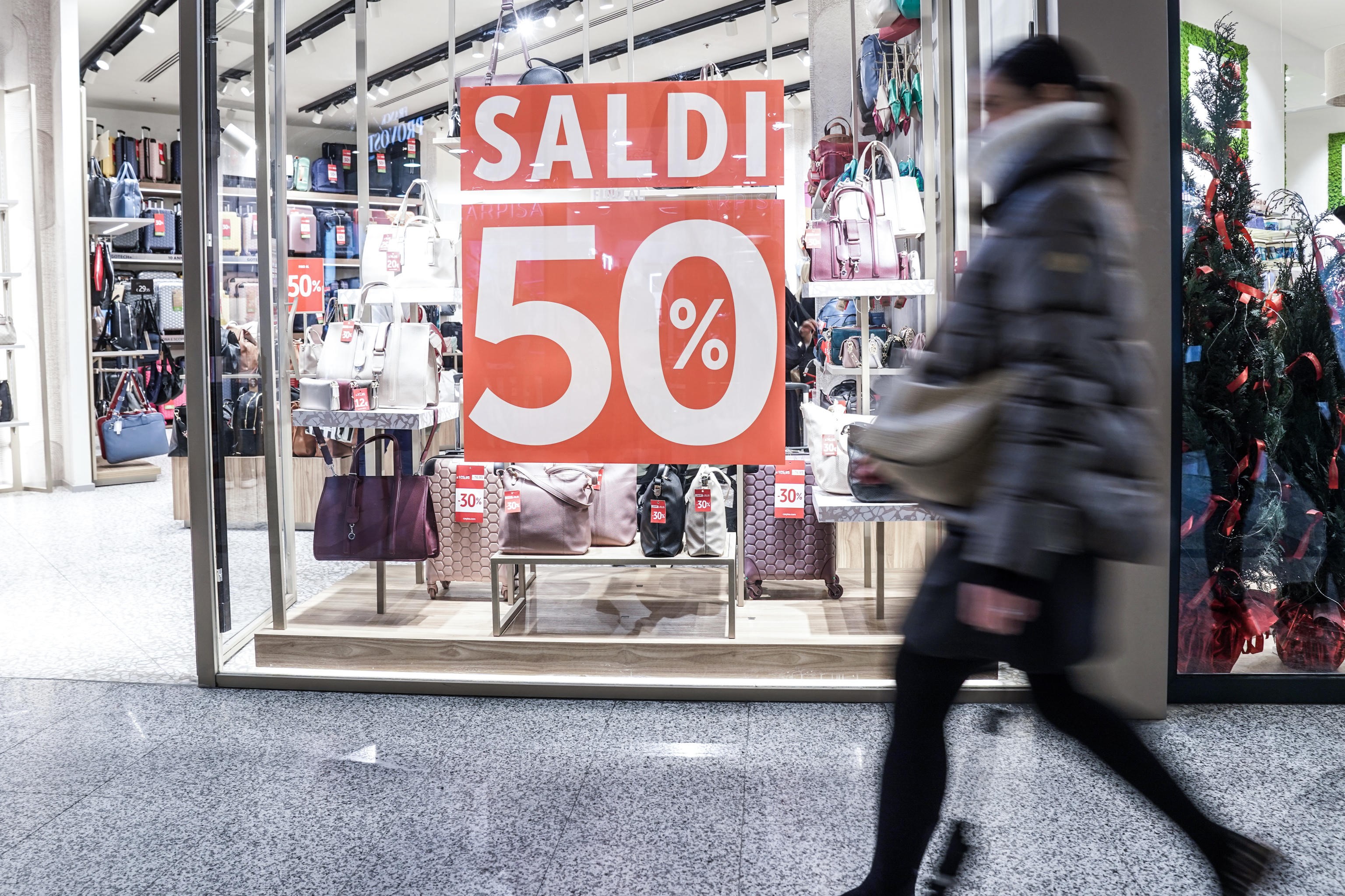 Anno nuovo, iniziano i saldi