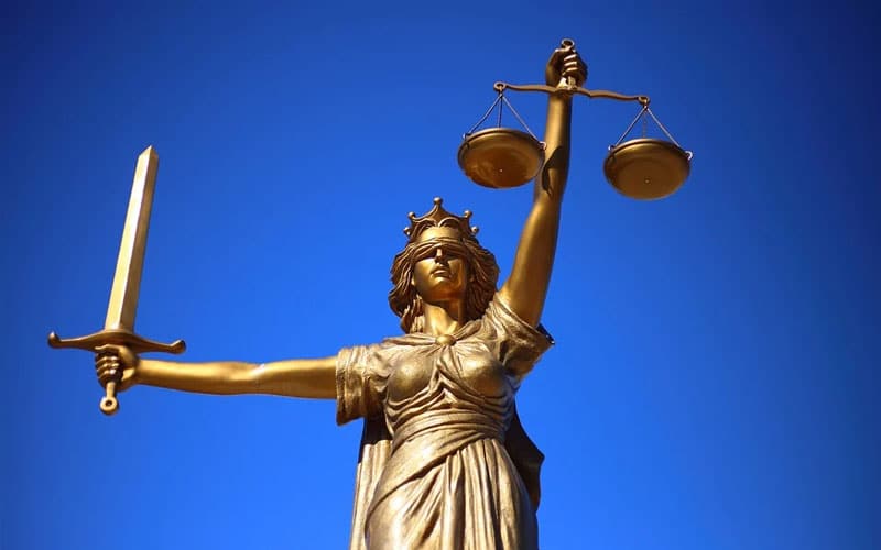 Le mani del Mef sulla giustizia tributaria