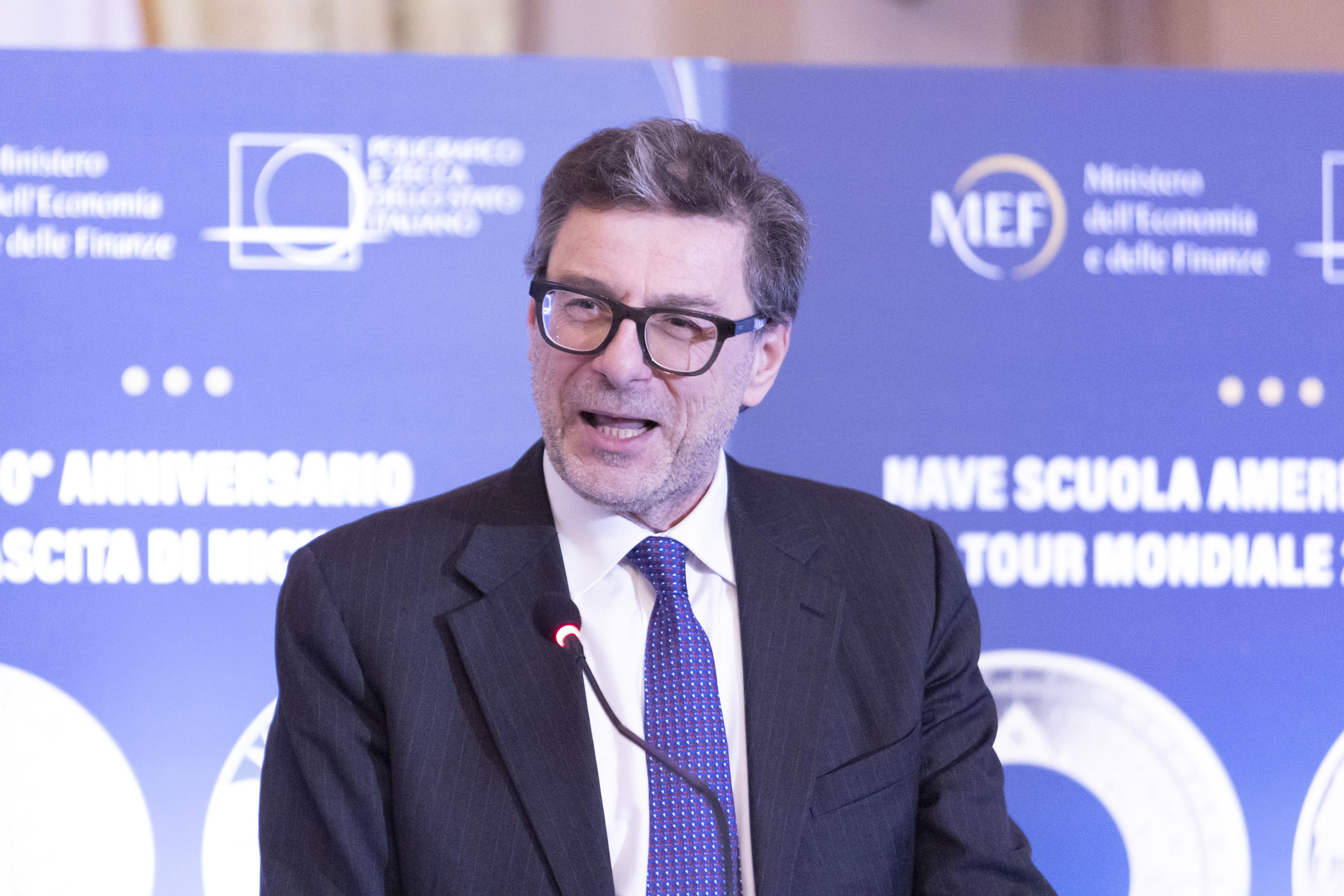 La Lega punta sulla pace fiscale e fa slittare il congresso