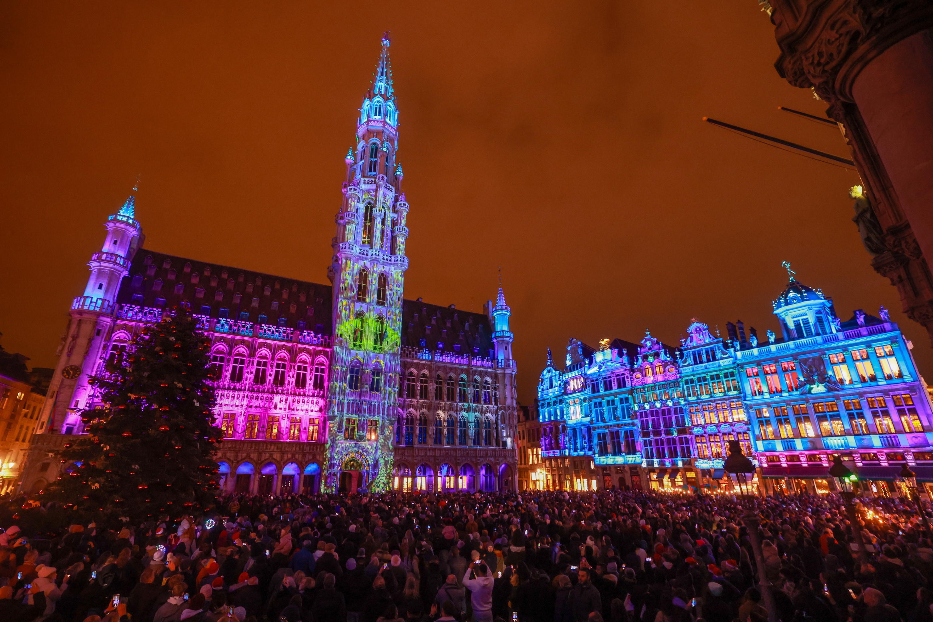 A Bruxelles si spara ogni giorno