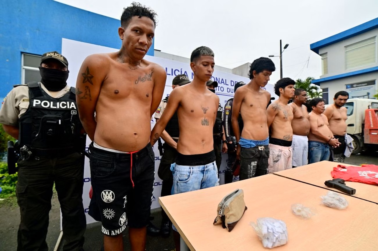 Il tragico crollo dell’Ecuador