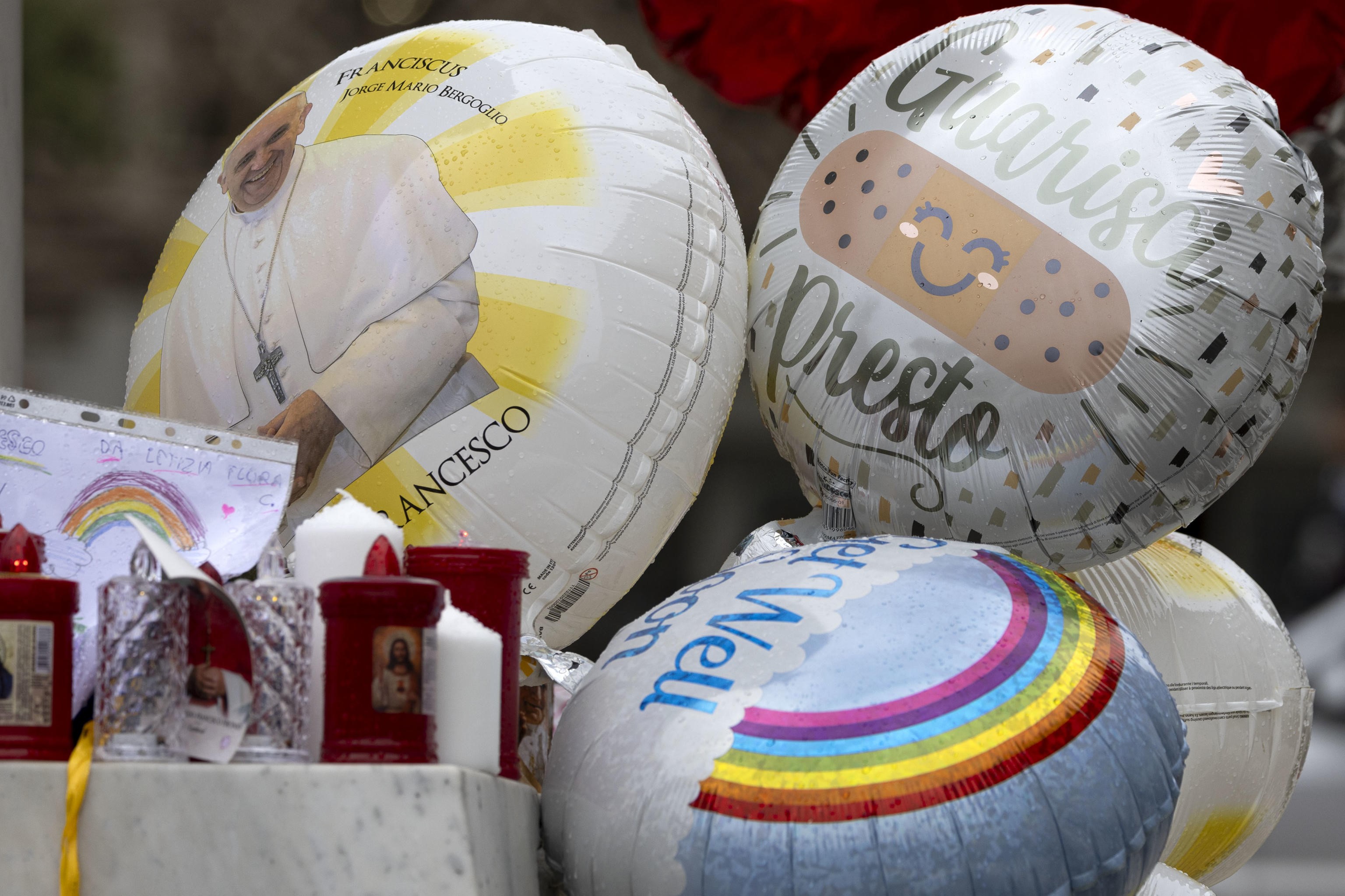 Papa Francesco: situazione stabile, stamattina nuove analisi