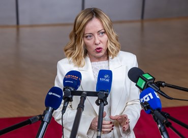 Meloni: “Difesa non è solo riarmo”