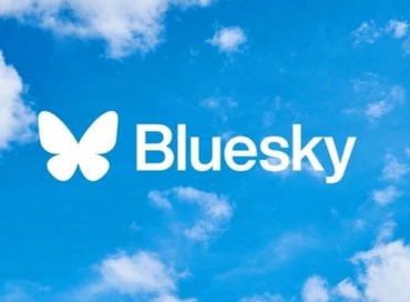 Bluesky si aggiorna: video più lunghi e la lotta allo spam