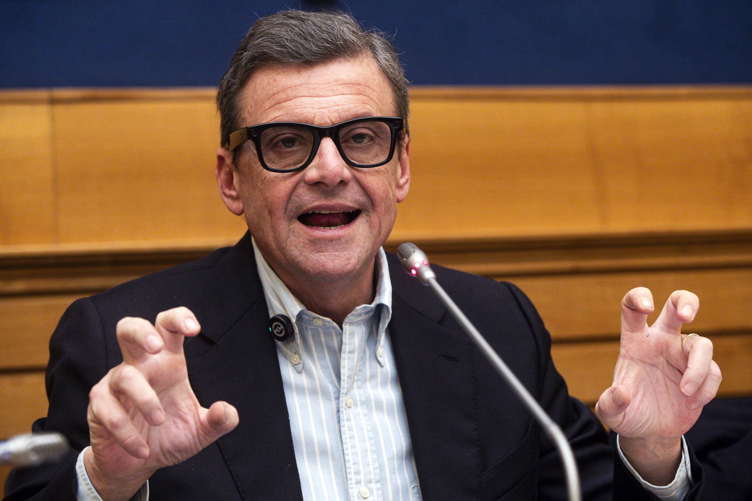 La “democrazia sorvegliata” di Carlo Calenda