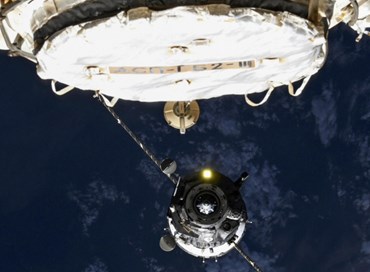 Astronauti bloccati nello spazio tornano a casa