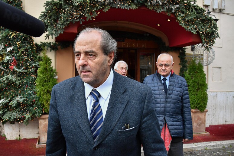 Giustizia, se anche Di Pietro difende Le Pen