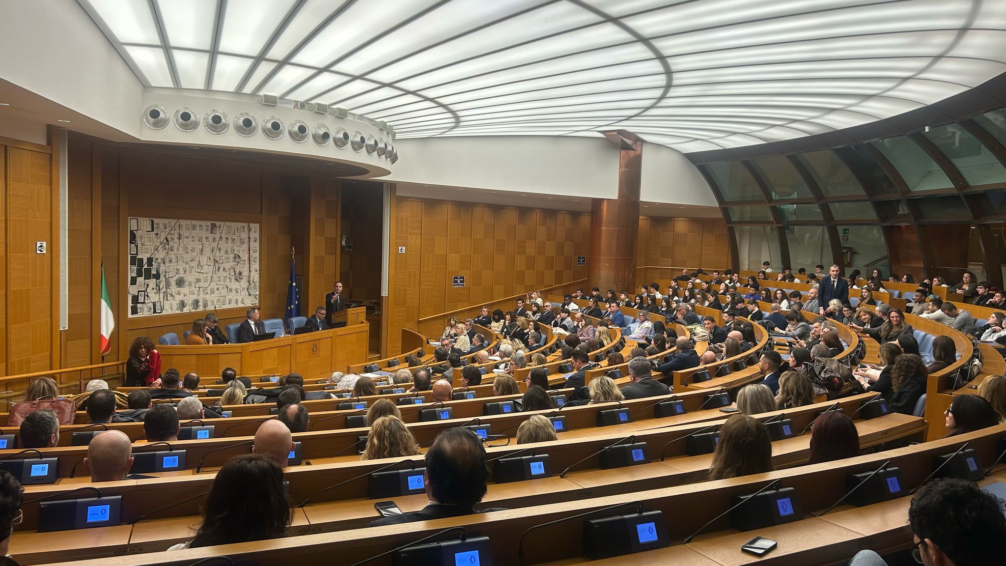 Tra mondo reale e dimensione cyber