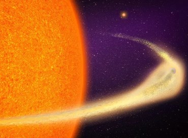 Spazio: un pianeta con la coda da cometa si sta disintegrando