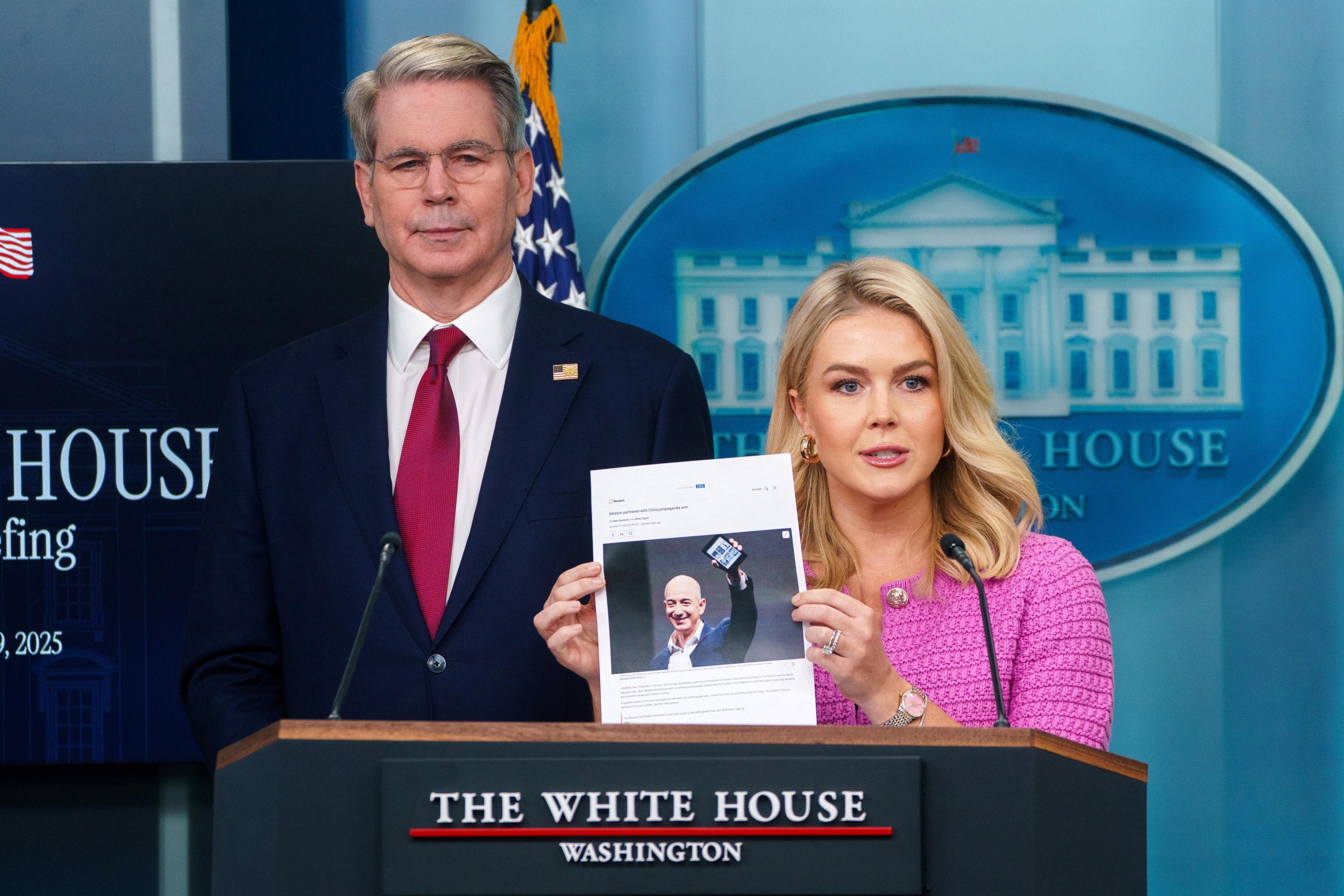 I dazi su Amazon, scontro Trump-Bezos