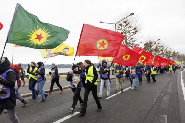 Pkk annuncia scioglimento e fine lotta armata in Turchia