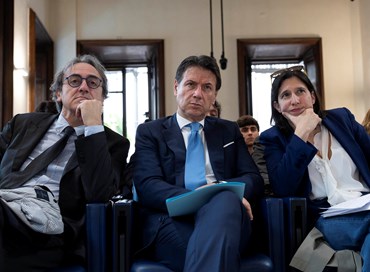 Opposizioni (divise) in piazza sul referendum