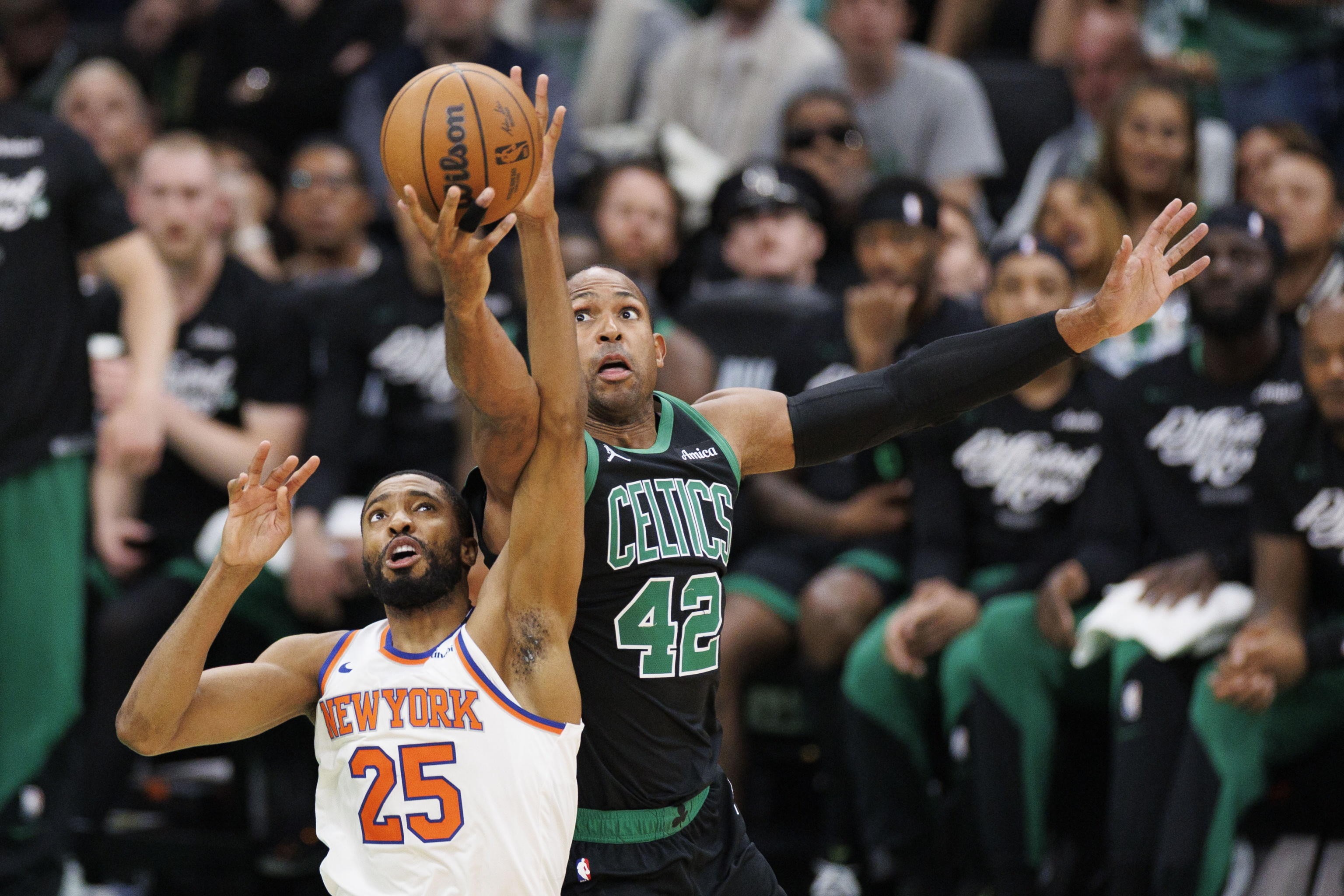 New York contro Indiana: Knicks in finale dopo 25 anni