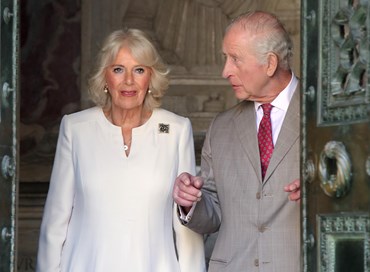 Re Carlo vola in Canada e strizza l’occhio a Carney