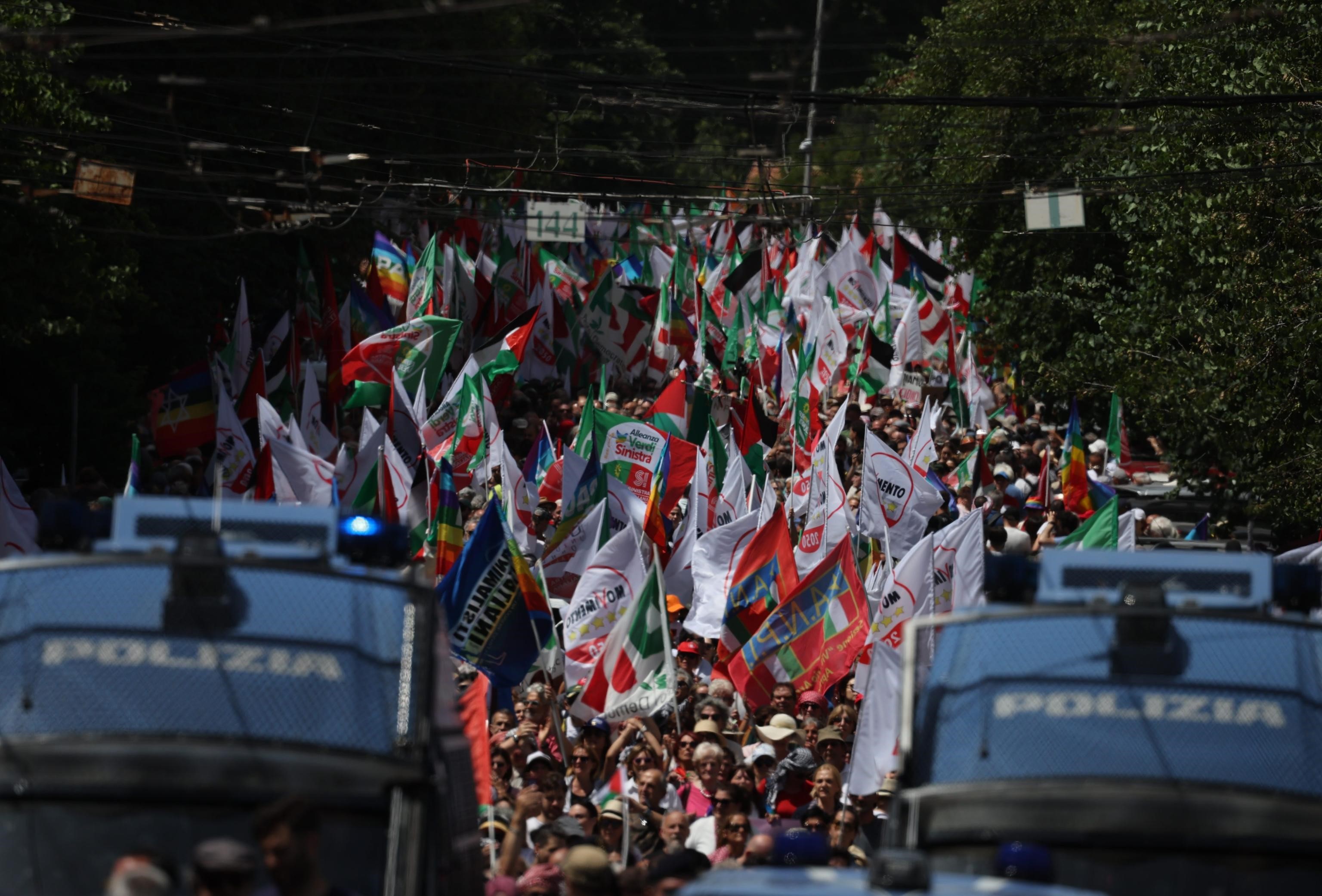 Mettere odio anti-Israele in Costituzione?