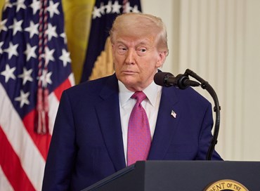 Trump e l’immigrazione clandestina: pugno di ferro senza guanto di velluto