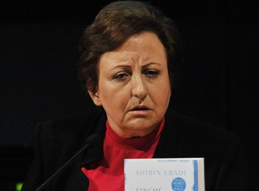 Premio Nobel Ebadi: “Israele miri agli Ayatollah”
