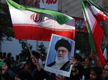 Iran: il crollo del regime teocratico