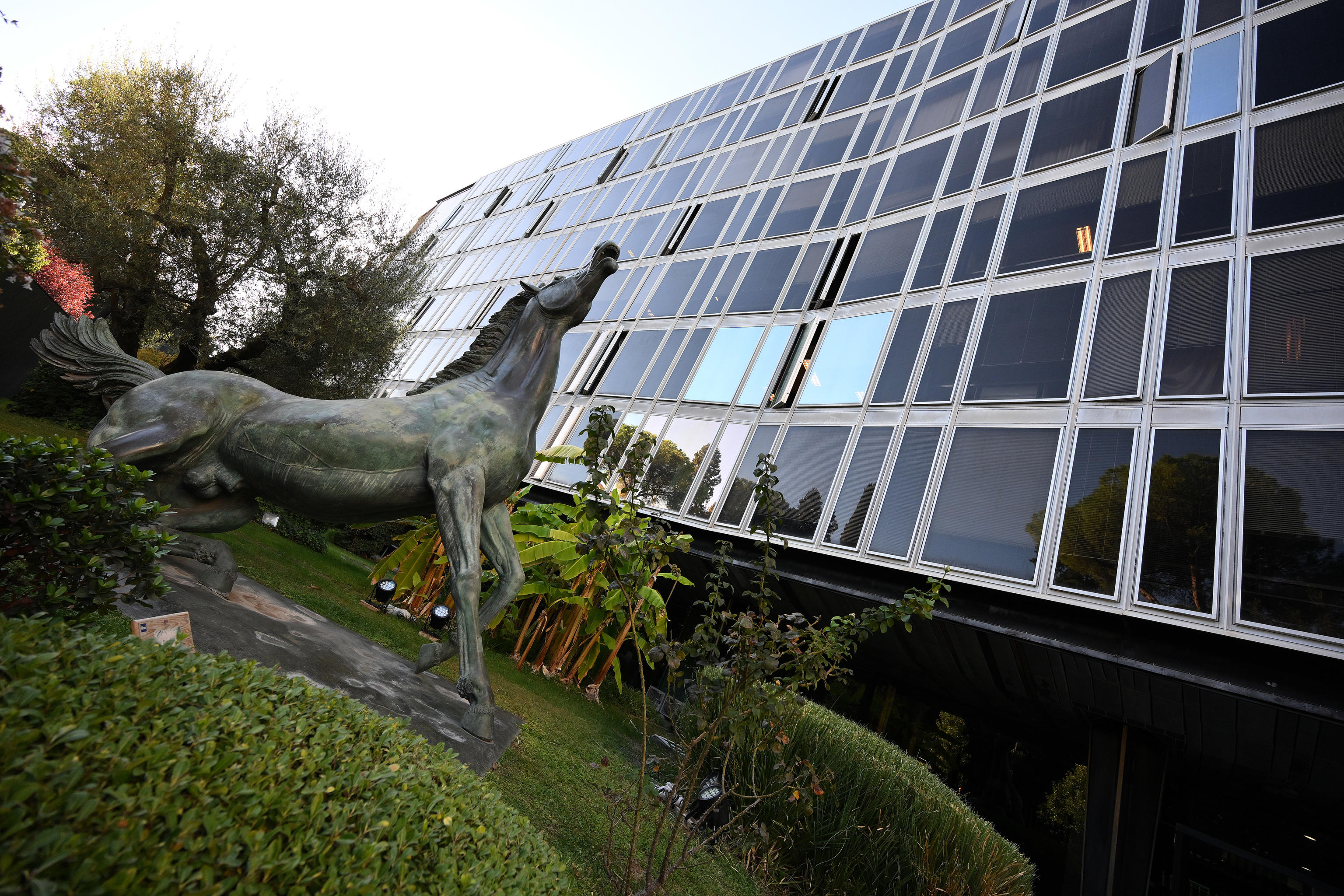 Rai, palinsesti in arrivo: tagli nella tarda serata