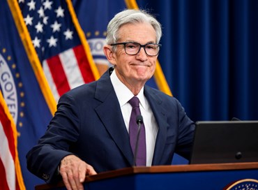 La Fed non taglia i tassi, ma prevede due ribassi