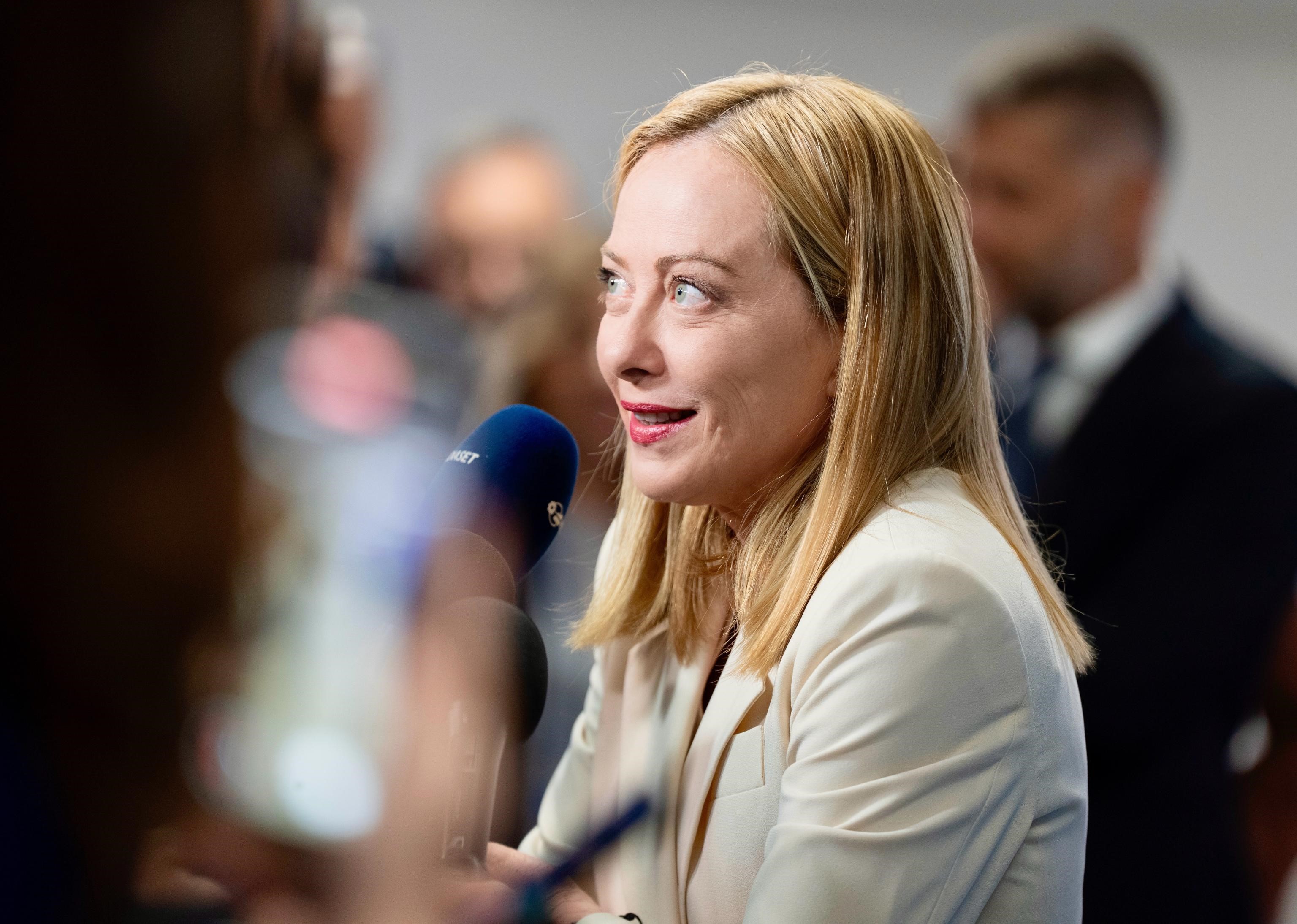 “Chiamare” Giorgia Meloni