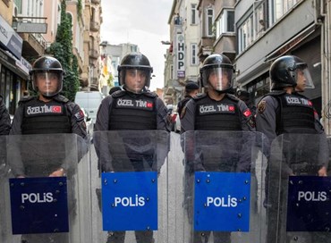 Da Parigi a Istanbul, quando la satira genera violenza