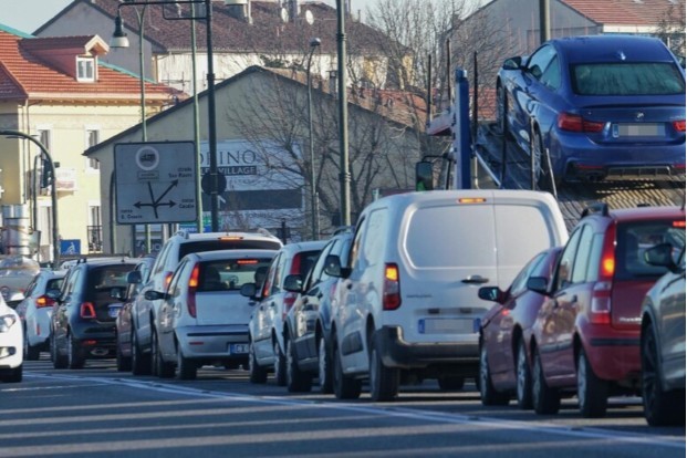 Auto diesel euro 5, il blocco è stato rimandato al 2026
