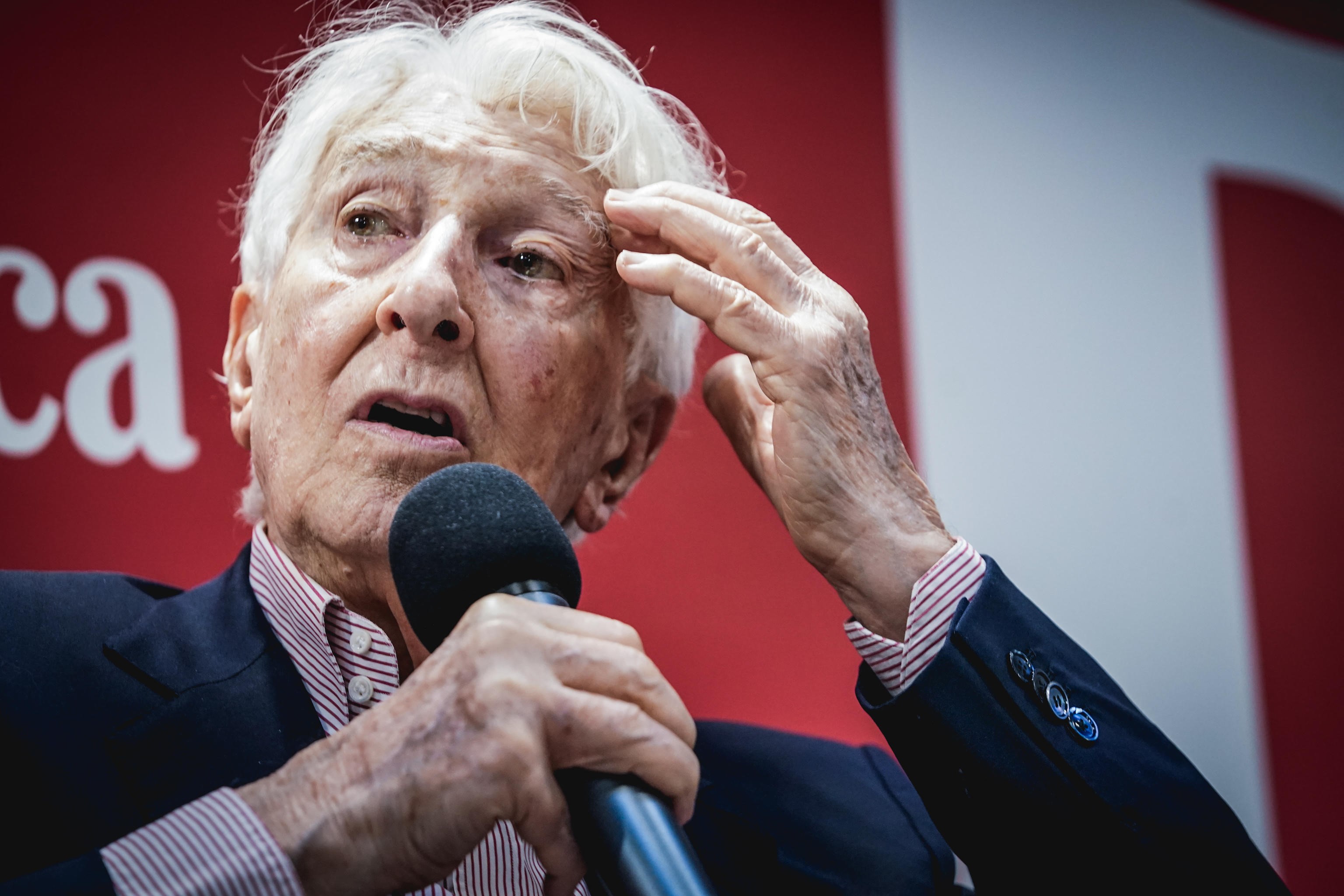 Aiutiamo il soldato Augias caduto a Wimbledon