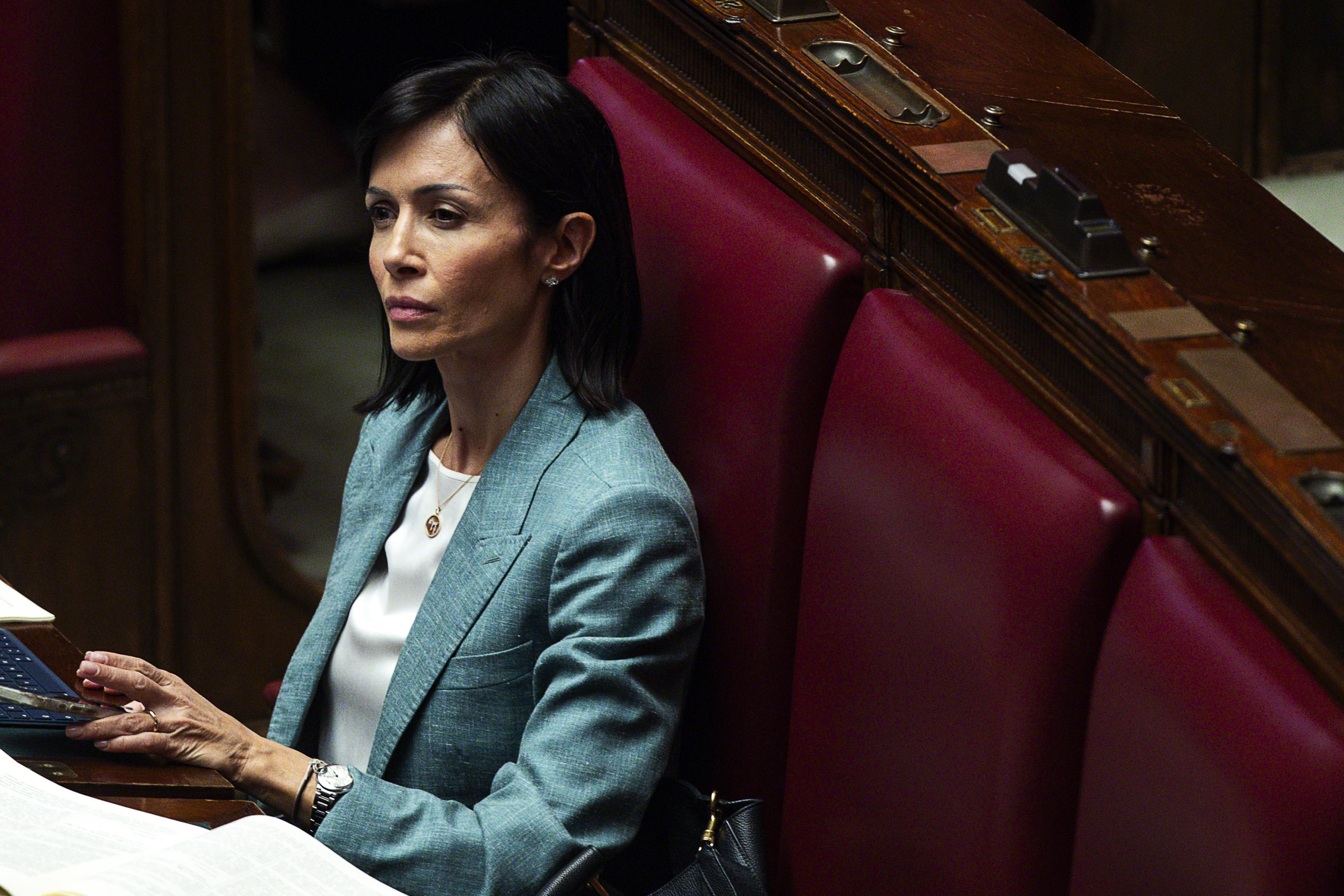 Carfagna contro De Luca: “Campania abbandonata al disagio”