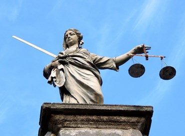 Garlasco, la zanzara del Nilo e la guerra: ma la giustizia sociale?