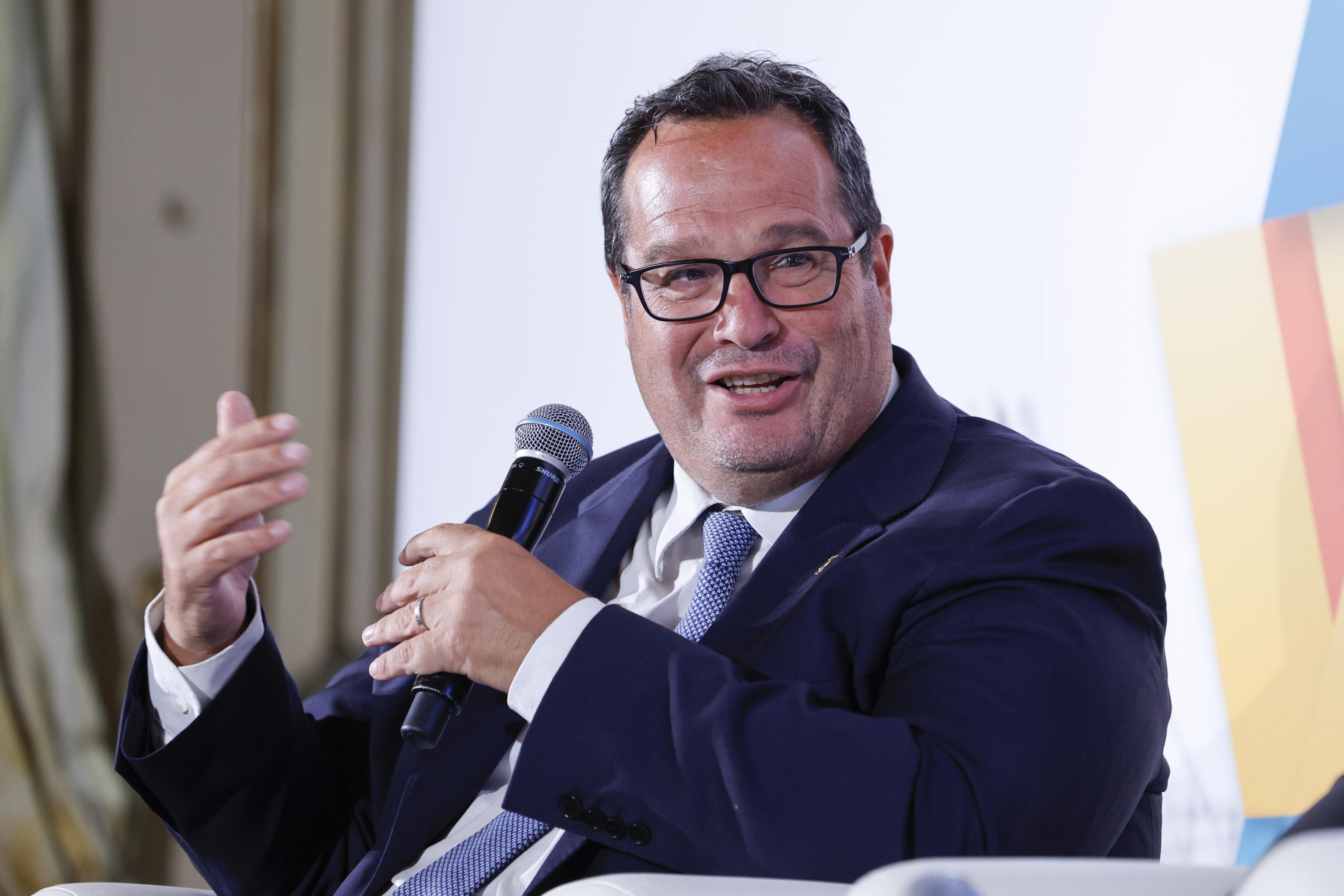 Durigon: alzare salari e bloccare età pensionabile