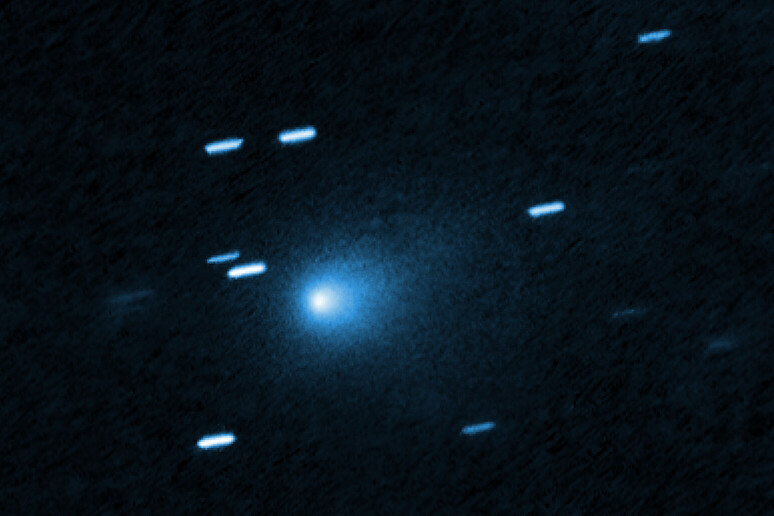 Nasa: immortalata la cometa che viaggia a 209.000 km/h