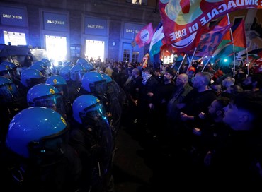 Flotilla bloccata scatena i disordini pro-Pal